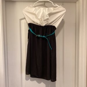 Express strapless spring Ruffle dress two toned color with small belt size 6